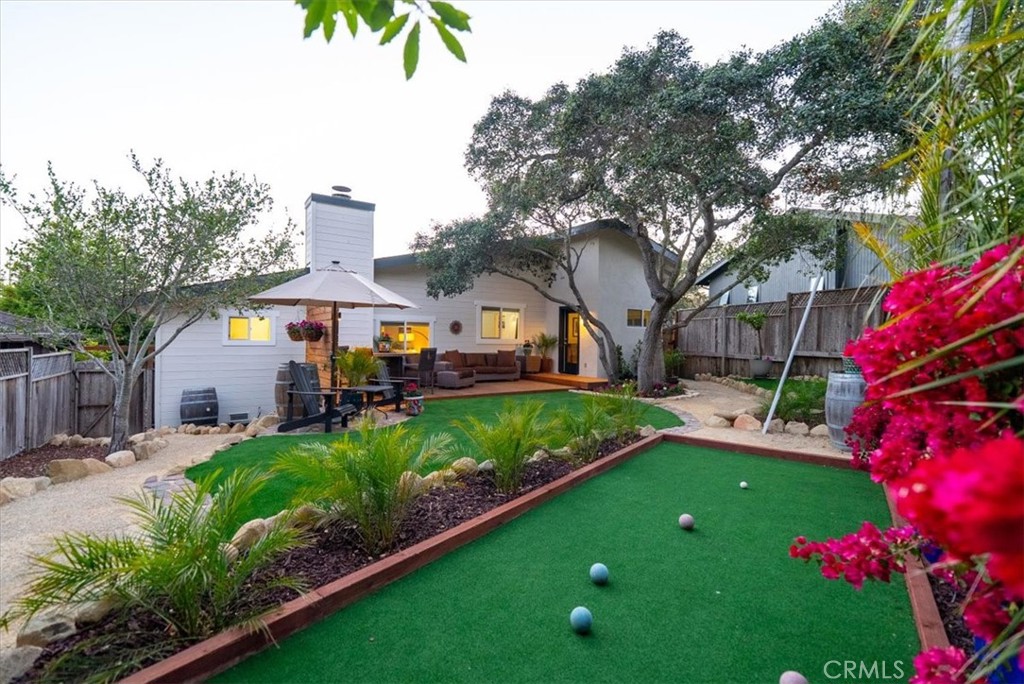 5282 Hillcrest Dr, Cambria, CA 93428