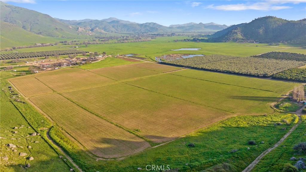 19400 398, Woodlake, CA 93286