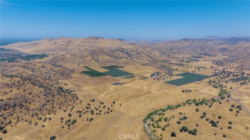 19400 398, Woodlake, CA 93286