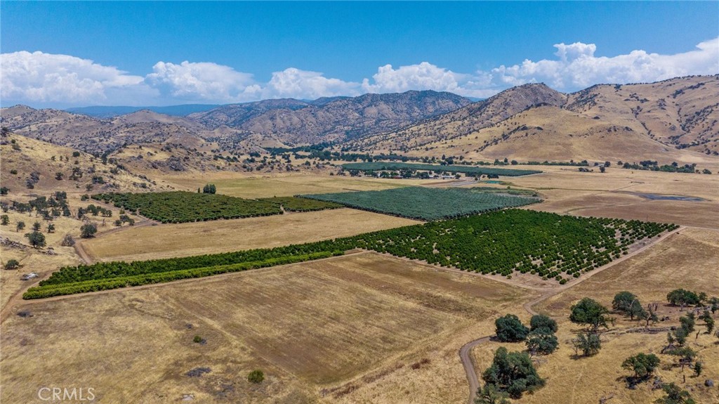 19400 398, Woodlake, CA 93286