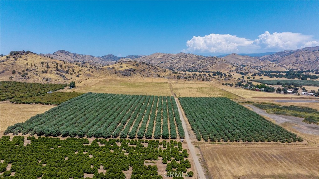 19400 398, Woodlake, CA 93286