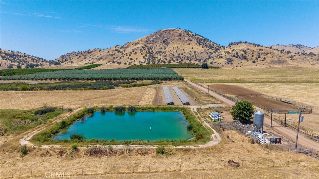 19400 398, Woodlake, CA 93286