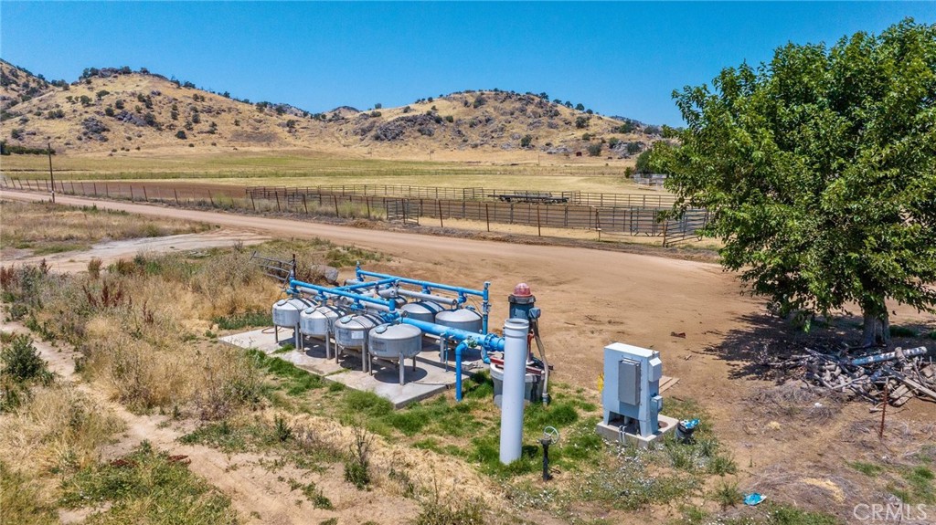 19400 398, Woodlake, CA 93286