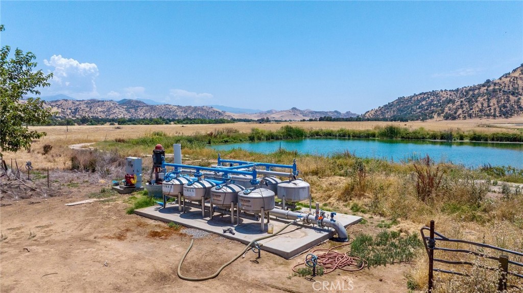 19400 398, Woodlake, CA 93286