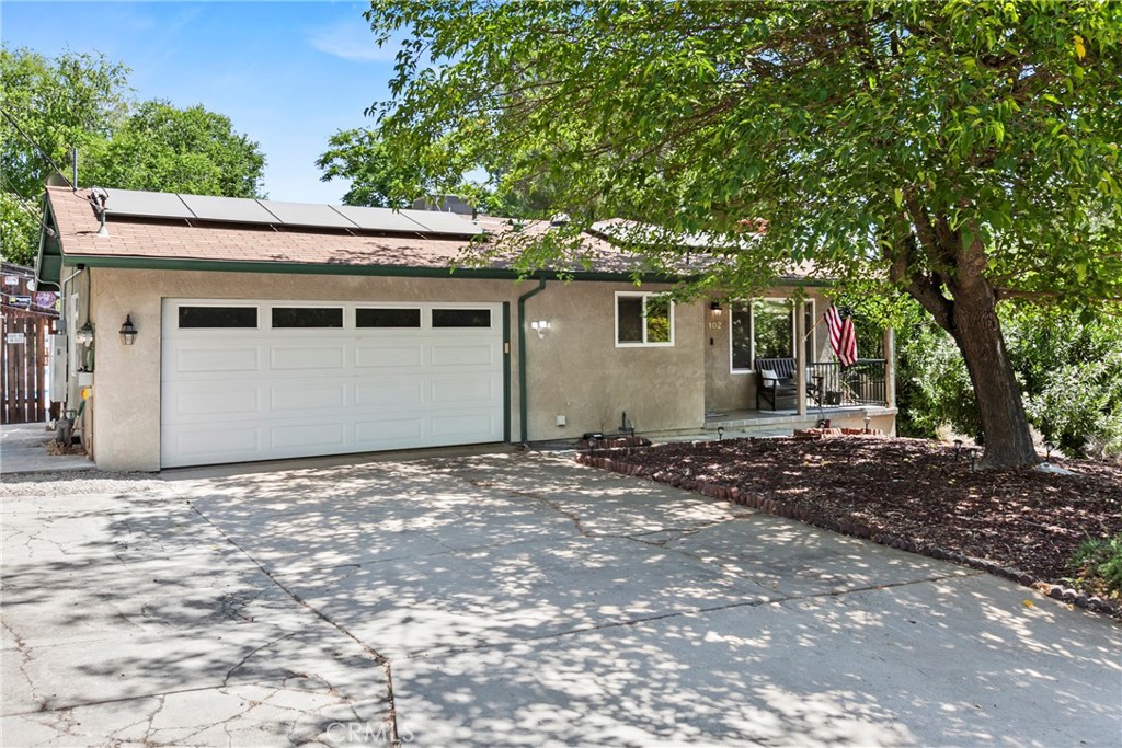 102 Glencrest Ln, Paso Robles, CA 93446