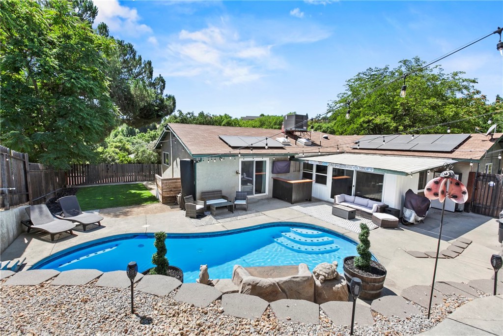 102 Glencrest Ln, Paso Robles, CA 93446