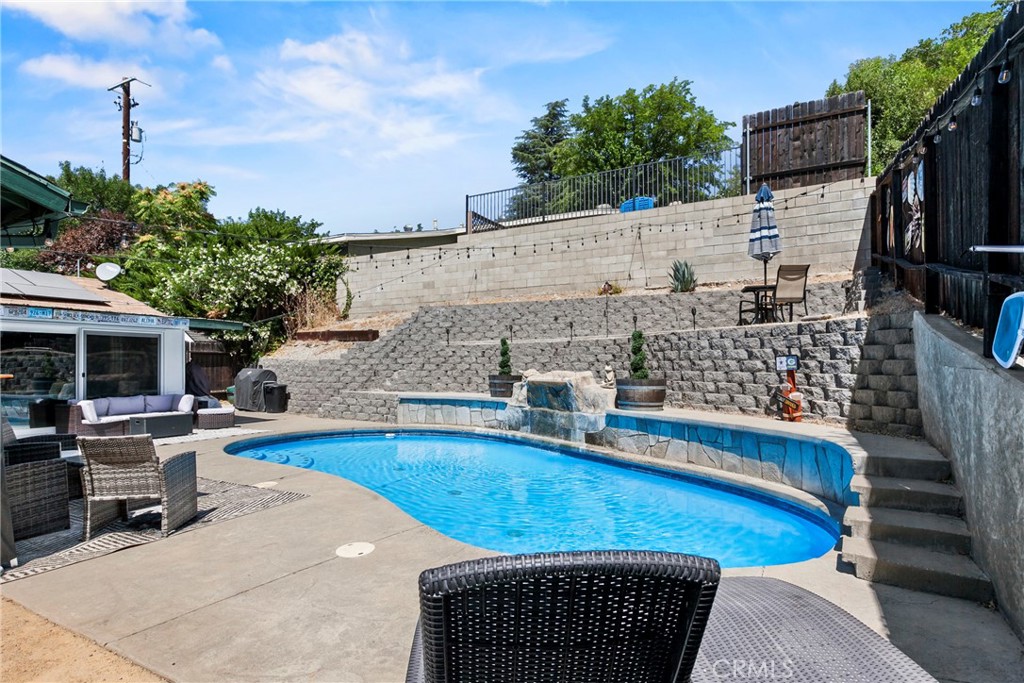 102 Glencrest Ln, Paso Robles, CA 93446