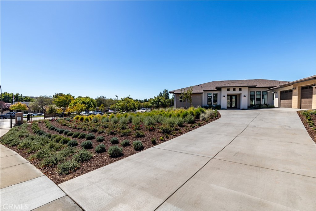 699 Waterford Ct, Paso Robles, CA 93446