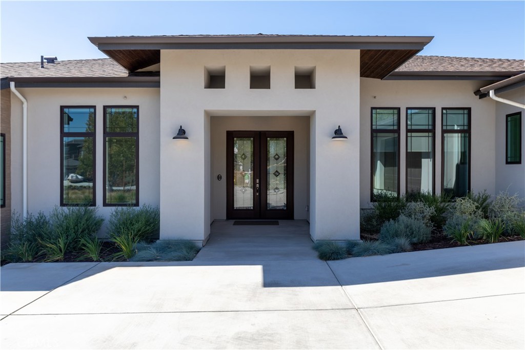 699 Waterford Ct, Paso Robles, CA 93446