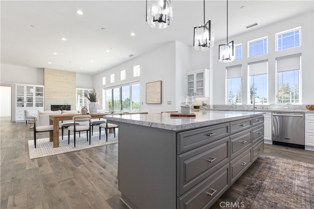 699 Waterford Ct, Paso Robles, CA 93446