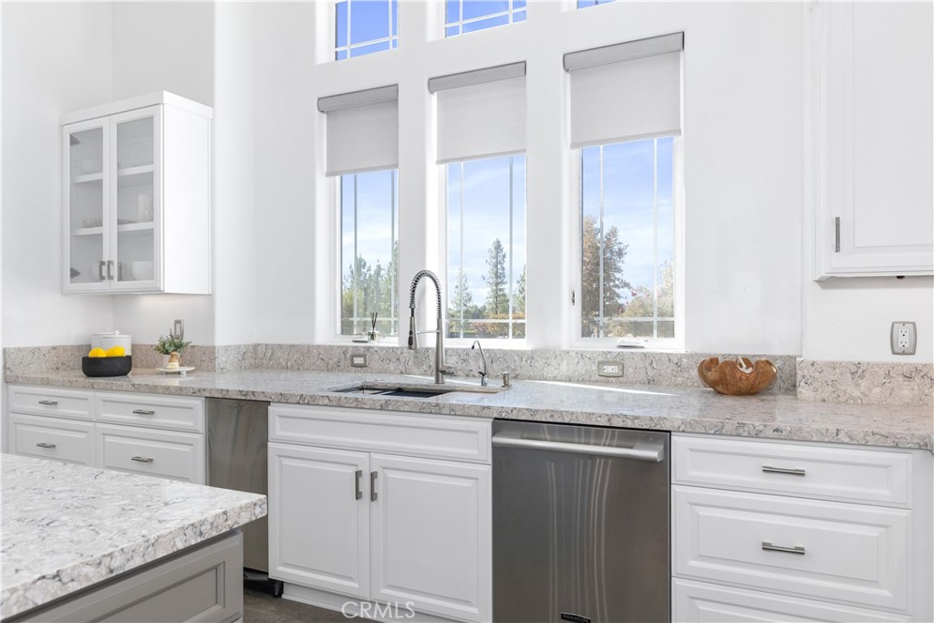 699 Waterford Ct, Paso Robles, CA 93446