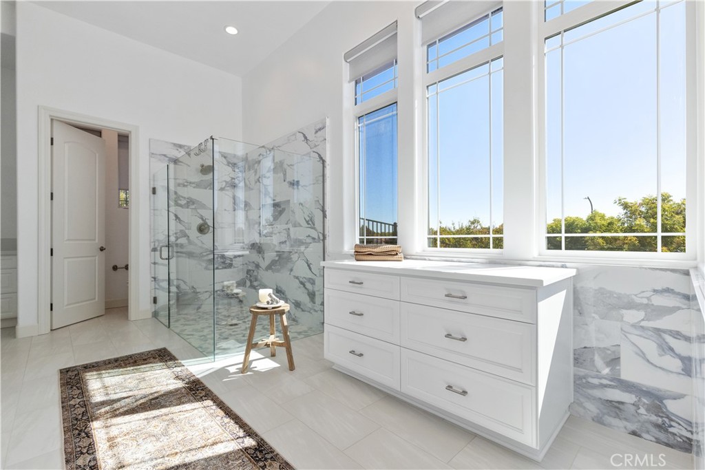 699 Waterford Ct, Paso Robles, CA 93446