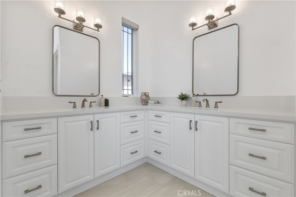 699 Waterford Ct, Paso Robles, CA 93446