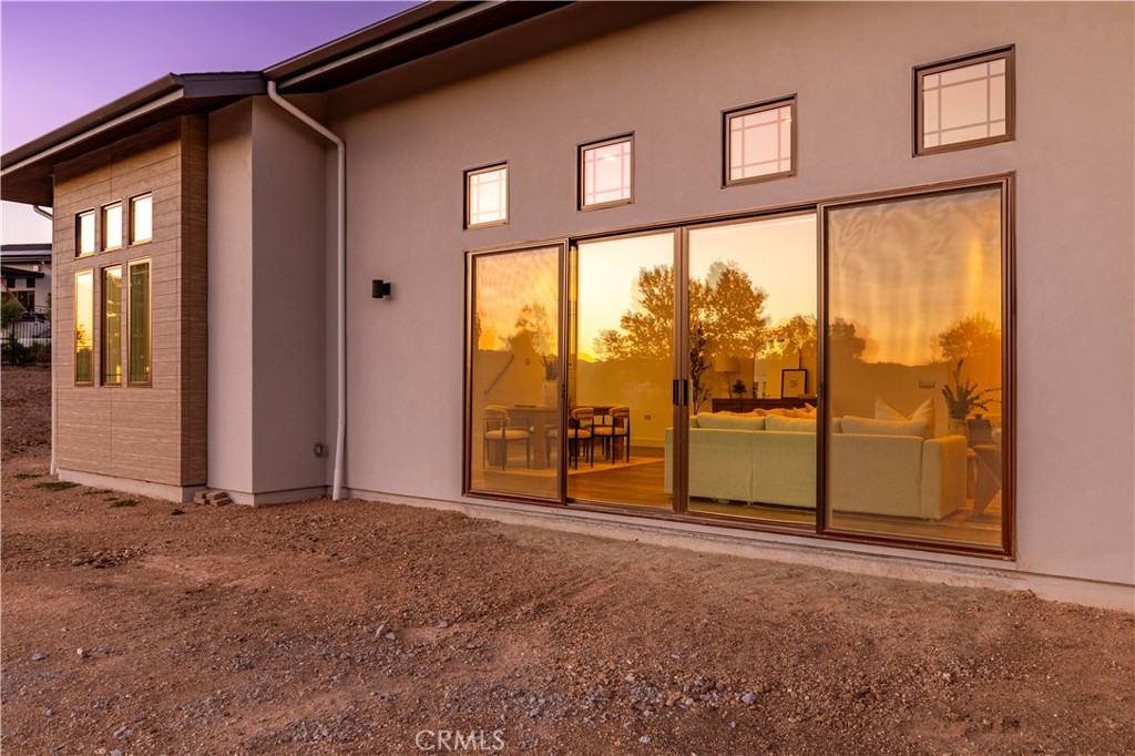 699 Waterford Ct, Paso Robles, CA 93446