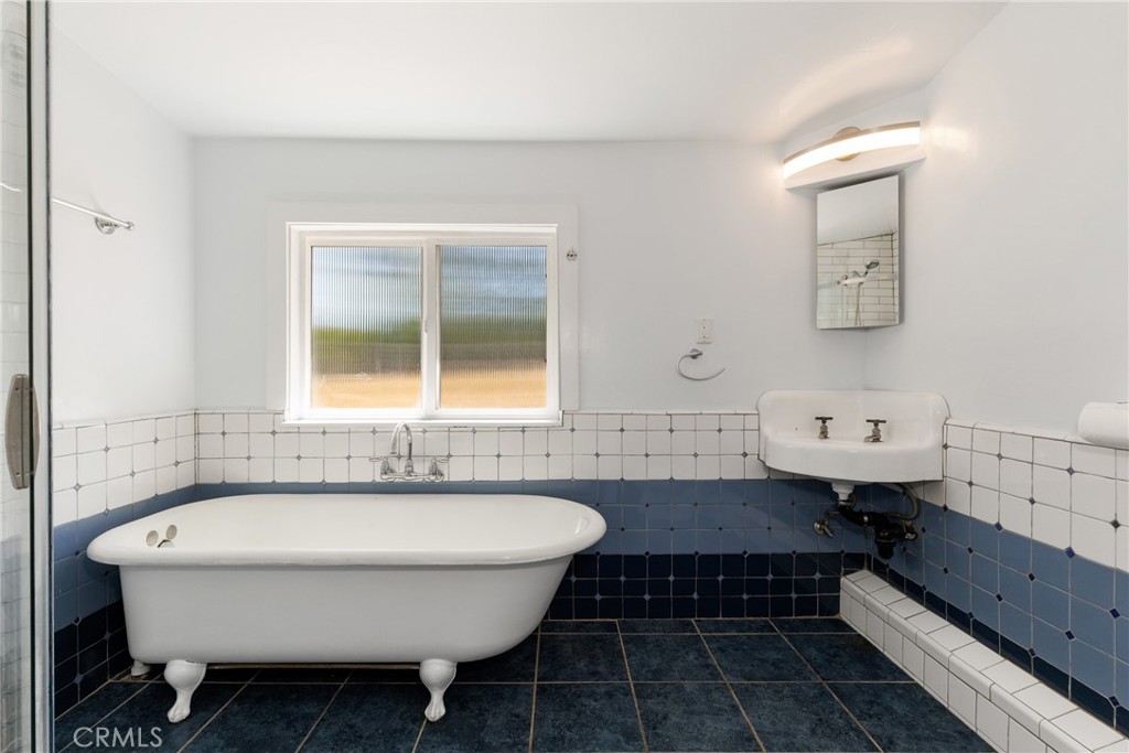 7990 San Gabriel Rd, Atascadero, CA 93422