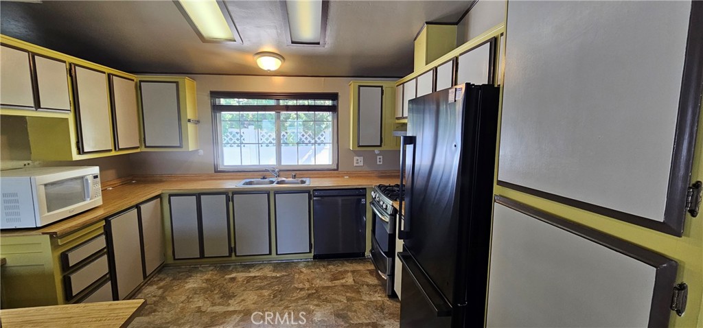 225 Lark Drive, Paso Robles, CA 93446