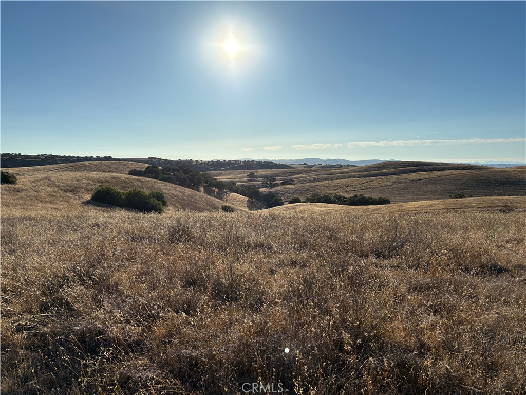 0 Maverick, Paso Robles, CA 93446
