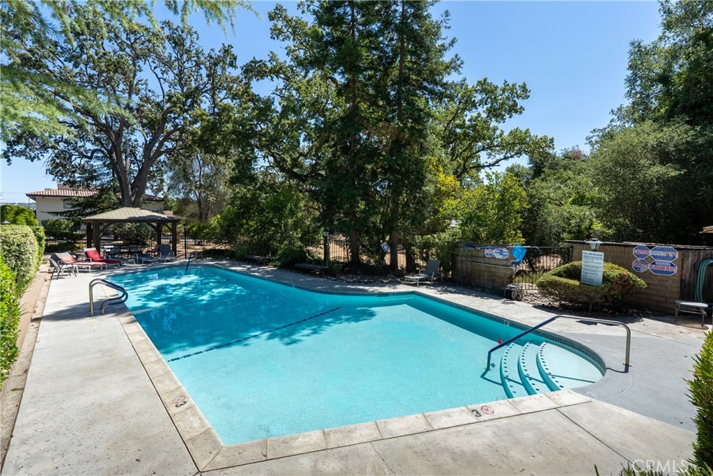 15 Via Santa Barbara #15, Paso Robles, CA 93446