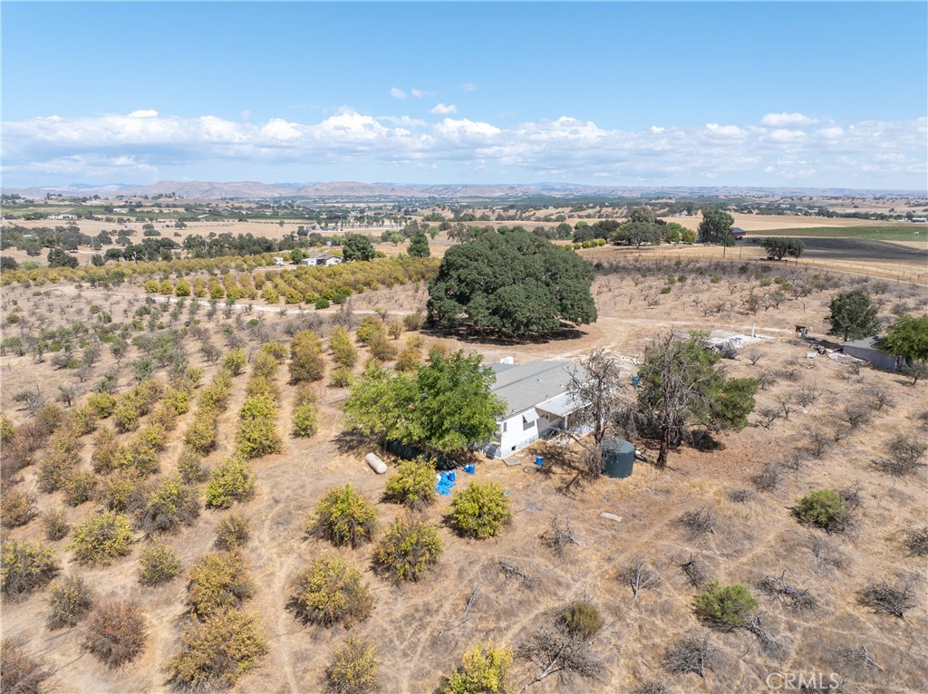 27 Wellsona Rd, Paso Robles, CA 93446
