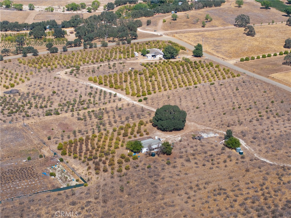 27 Wellsona Rd, Paso Robles, CA 93446