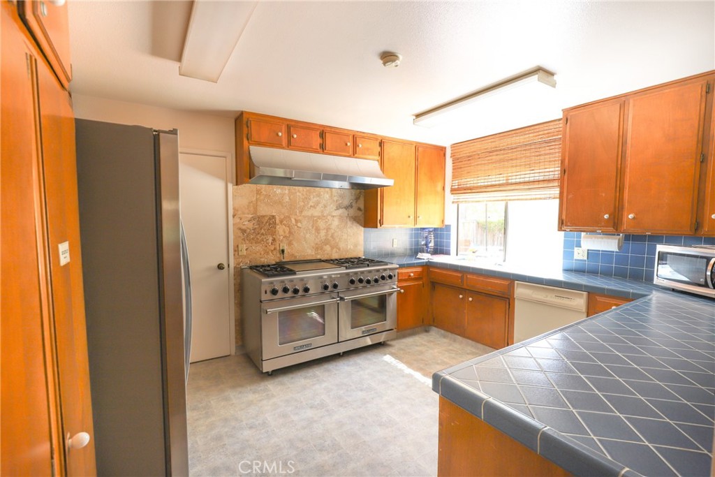 10025 El Camino Real #6, Atascadero, CA 93422