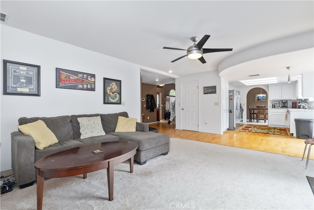 204 Nighthawk, Paso Robles, CA 93446