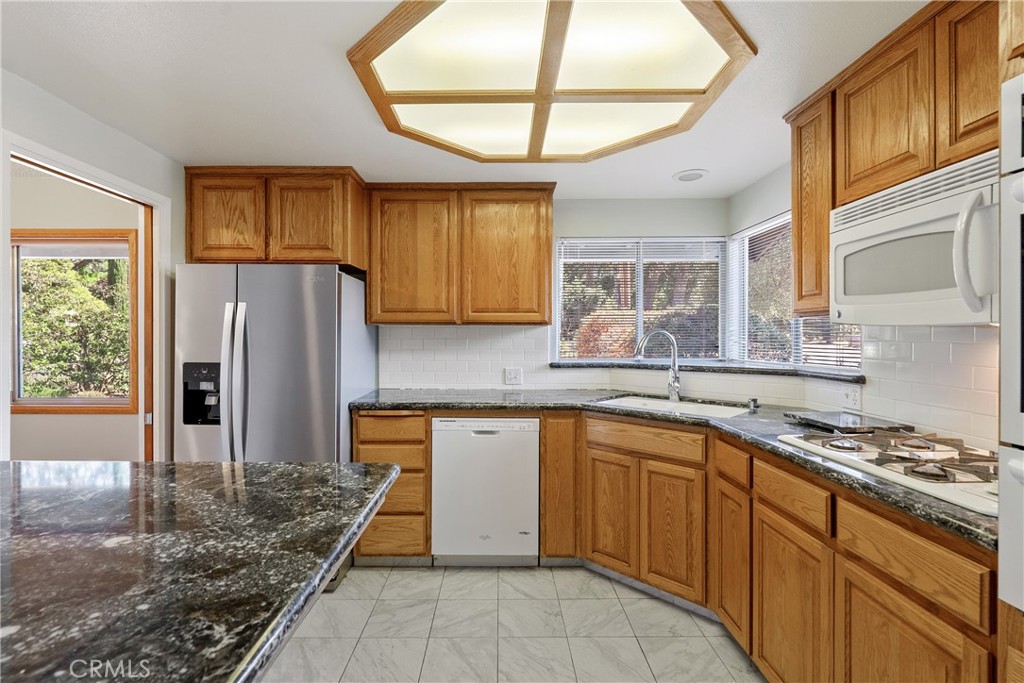 8120 Azucena, Atascadero, CA 93422