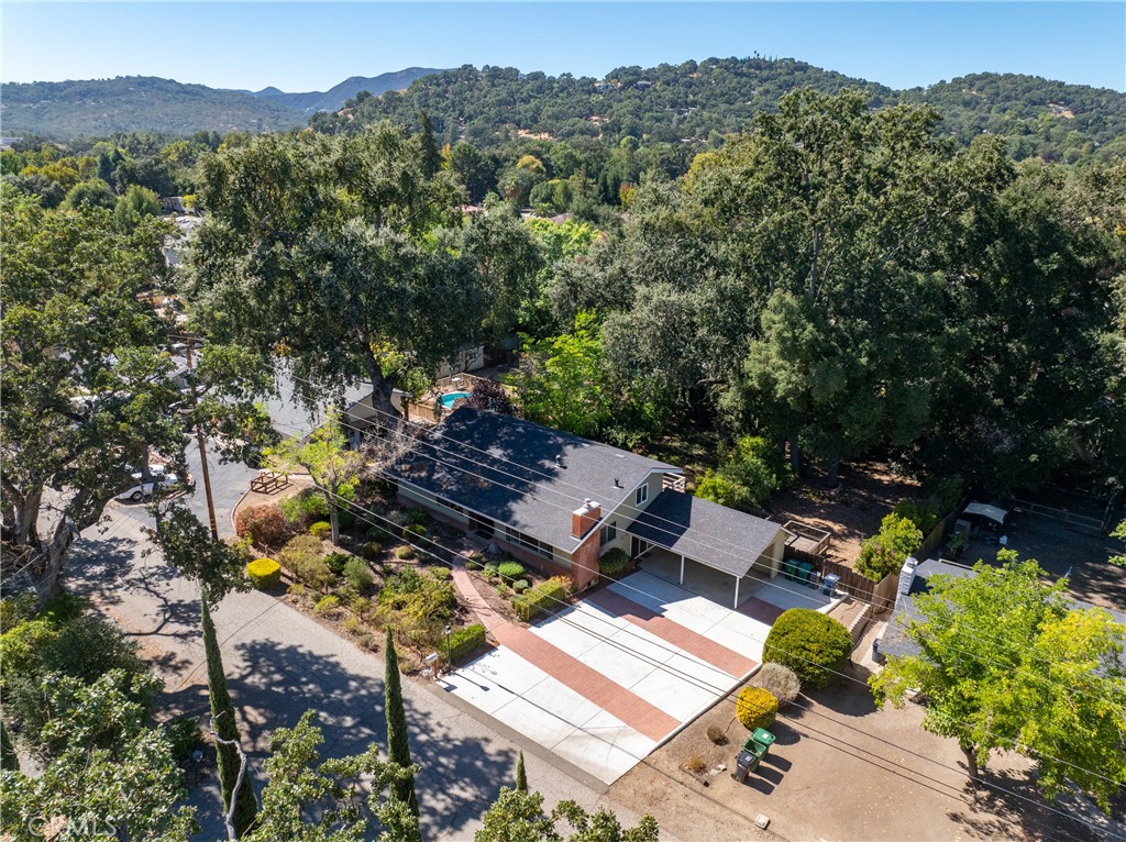 8120 Azucena, Atascadero, CA 93422