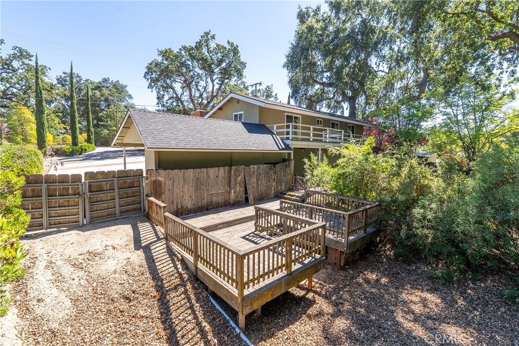 8120 Azucena, Atascadero, CA 93422