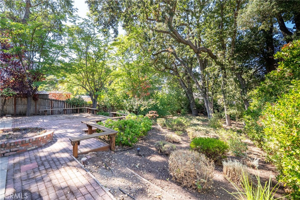 8120 Azucena, Atascadero, CA 93422