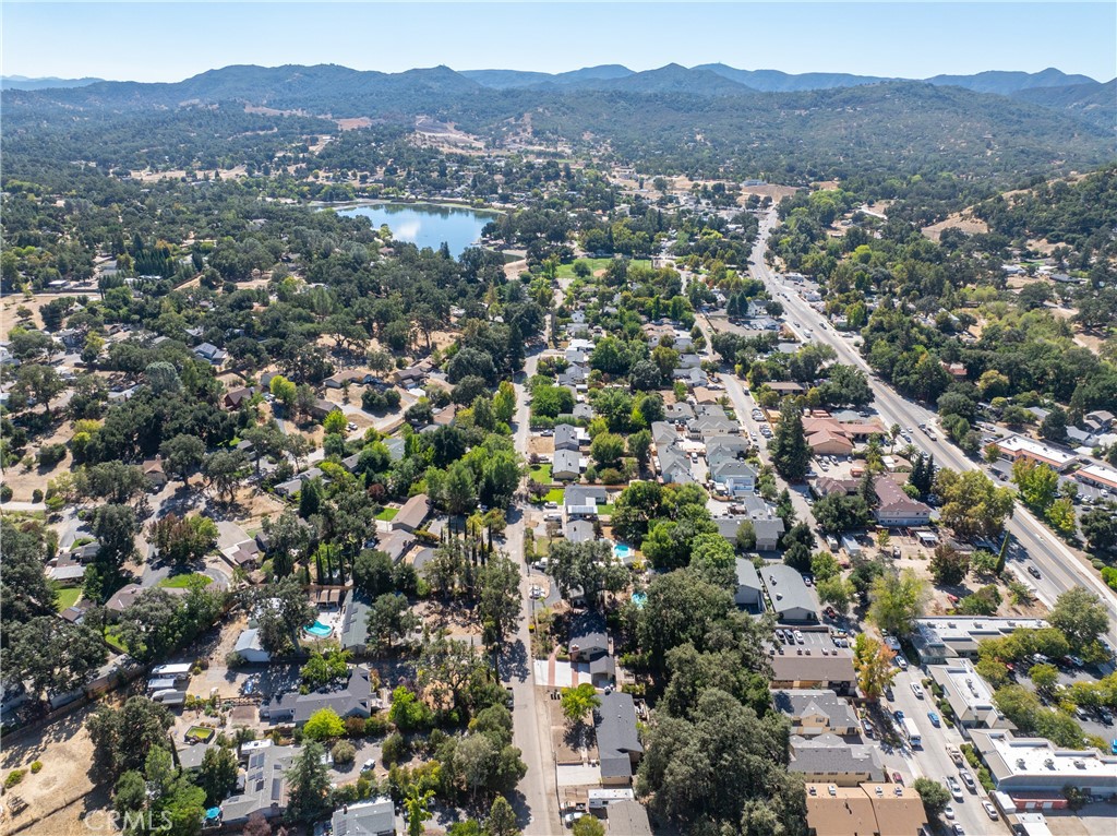 8120 Azucena, Atascadero, CA 93422