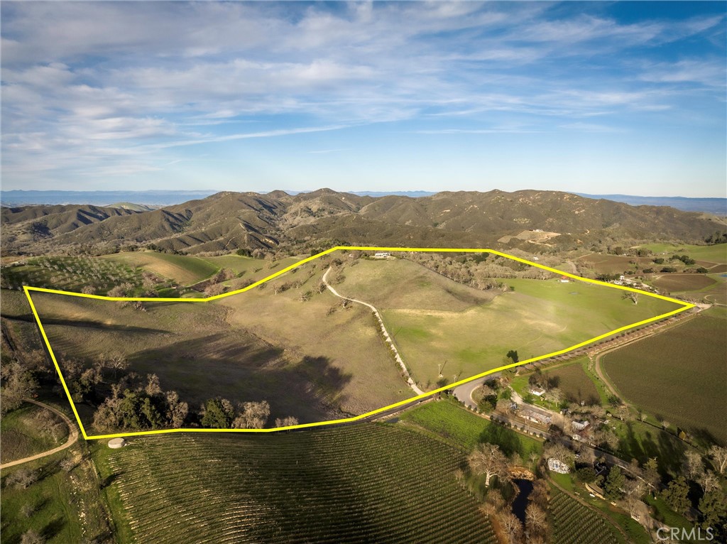 9308 Chimney Rock Rd, Paso Robles, CA 93446