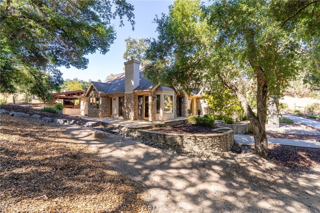 6360 Navarette, Atascadero, CA 93422