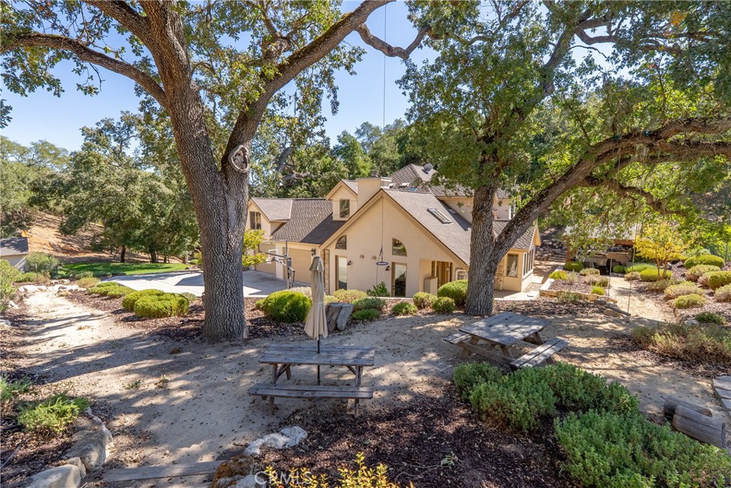 6360 Navarette, Atascadero, CA 93422