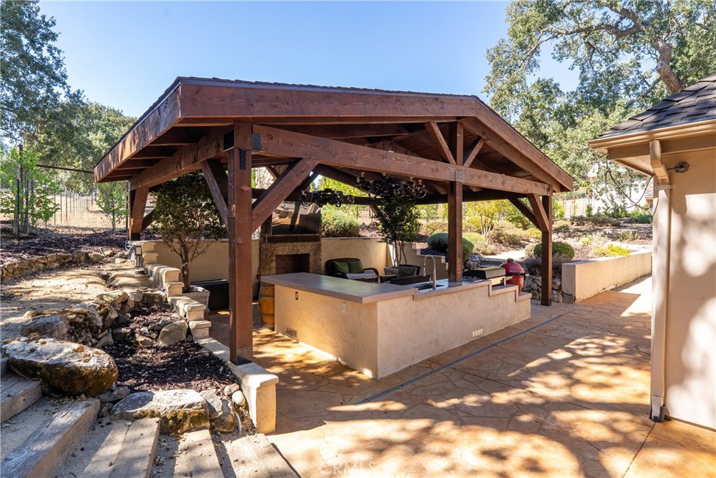 6360 Navarette, Atascadero, CA 93422