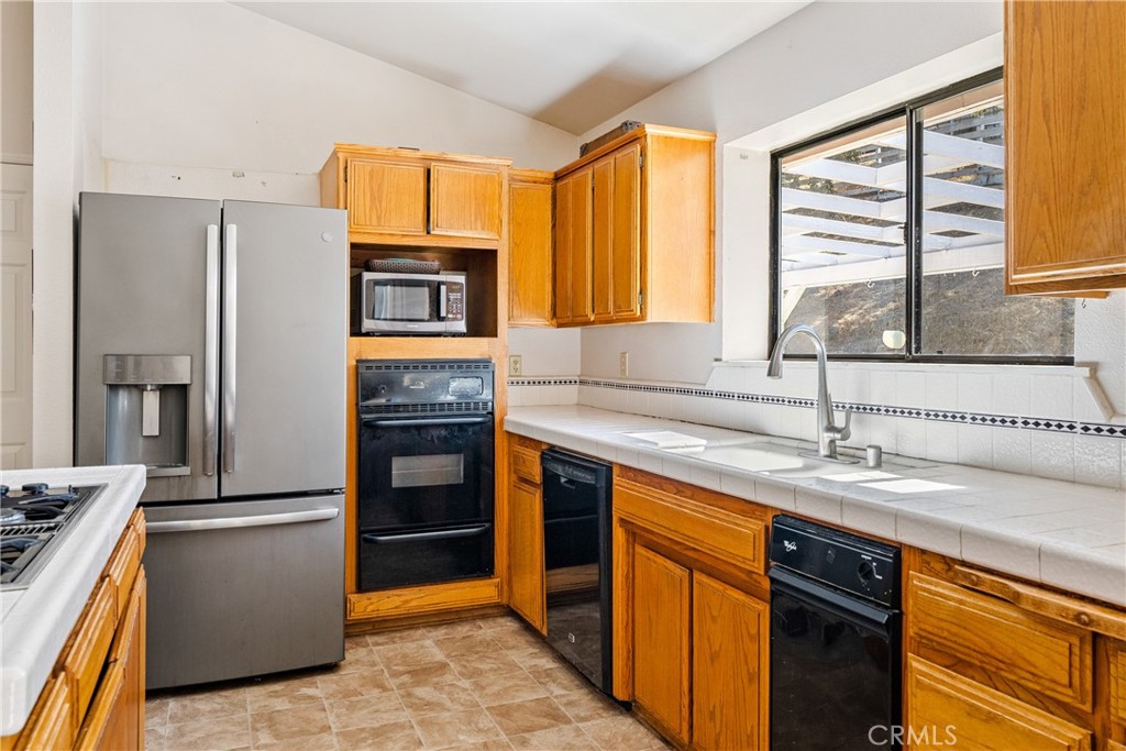 3880 Ardilla, Atascadero, CA 93422