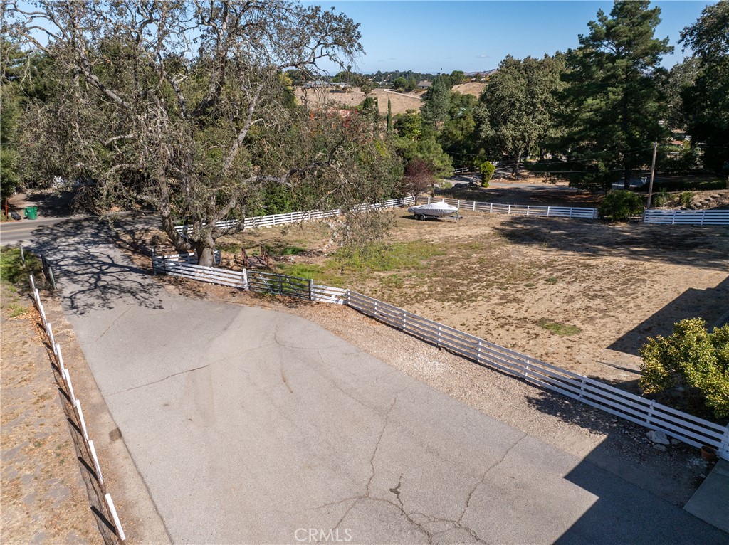 3880 Ardilla, Atascadero, CA 93422