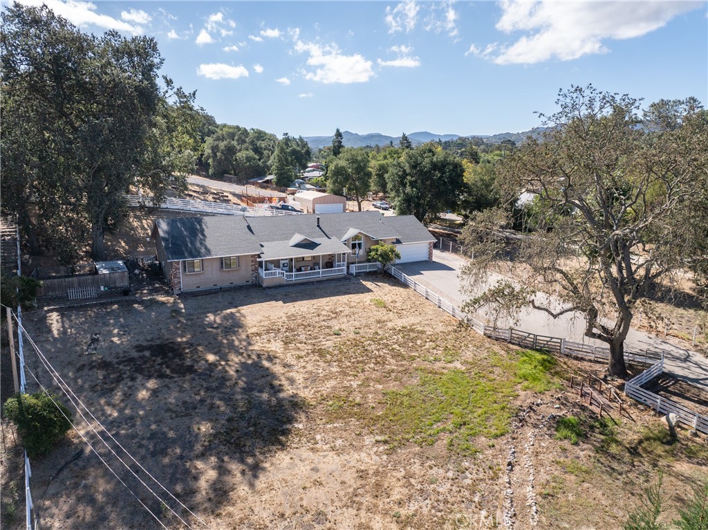 3880 Ardilla, Atascadero, CA 93422