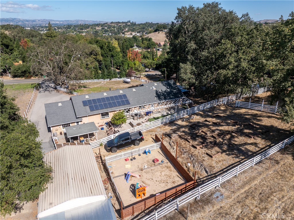 3880 Ardilla, Atascadero, CA 93422