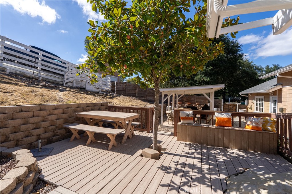 3880 Ardilla, Atascadero, CA 93422