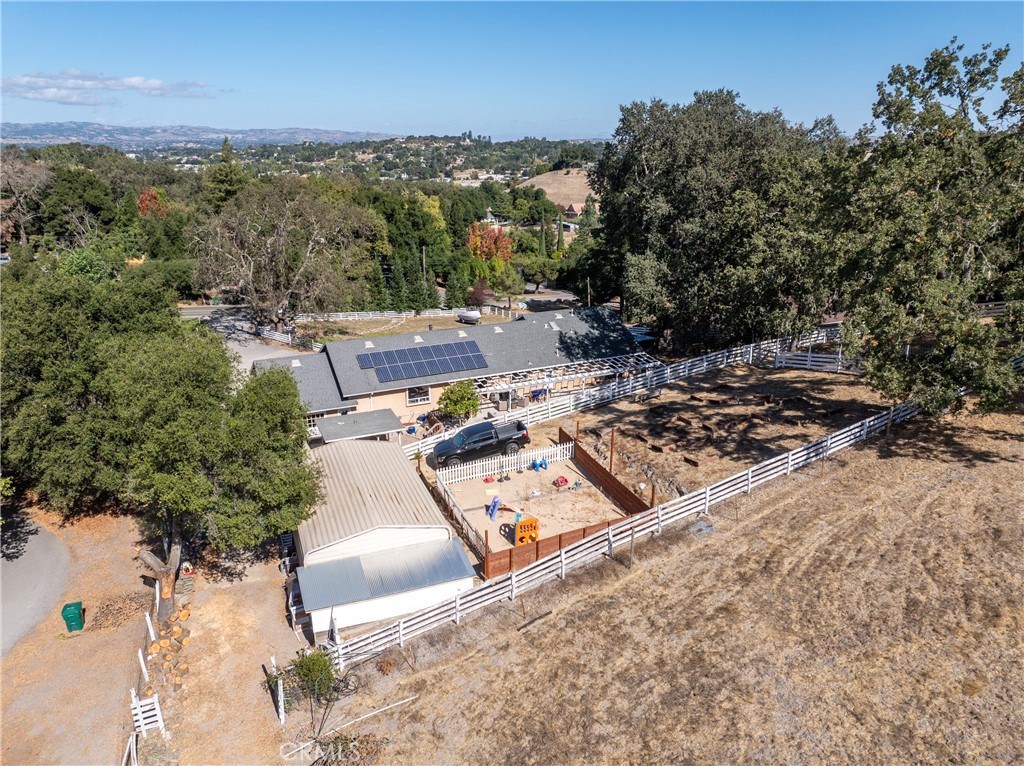 3880 Ardilla, Atascadero, CA 93422