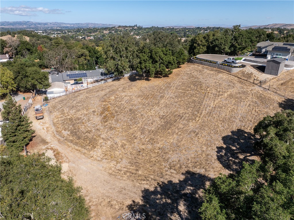 3880 Ardilla, Atascadero, CA 93422