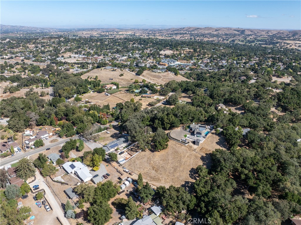 3880 Ardilla, Atascadero, CA 93422