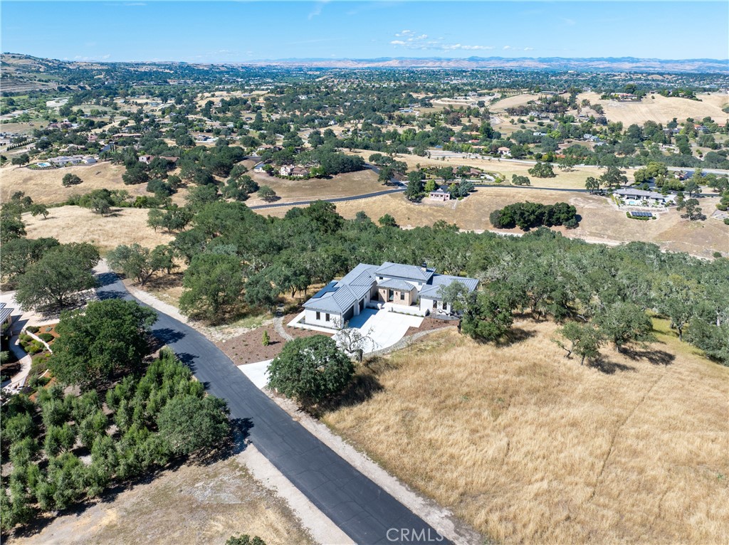 2220 Battering Rock, Templeton, CA 93465