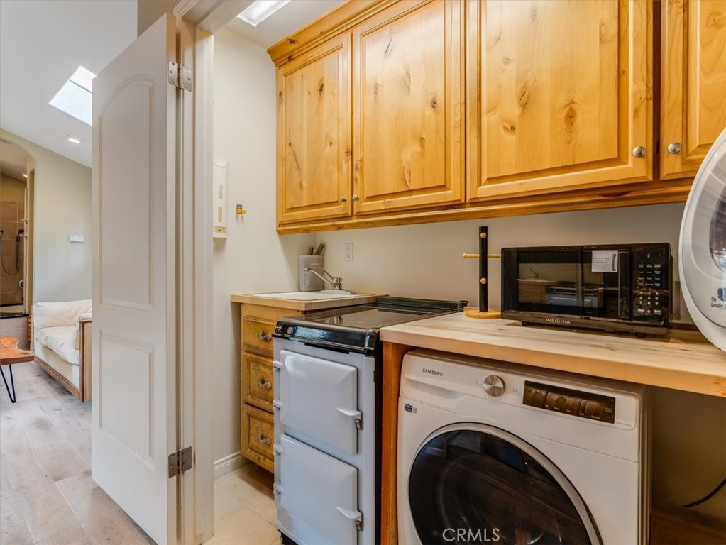 2155 Spencer St, Cambria, CA 93428