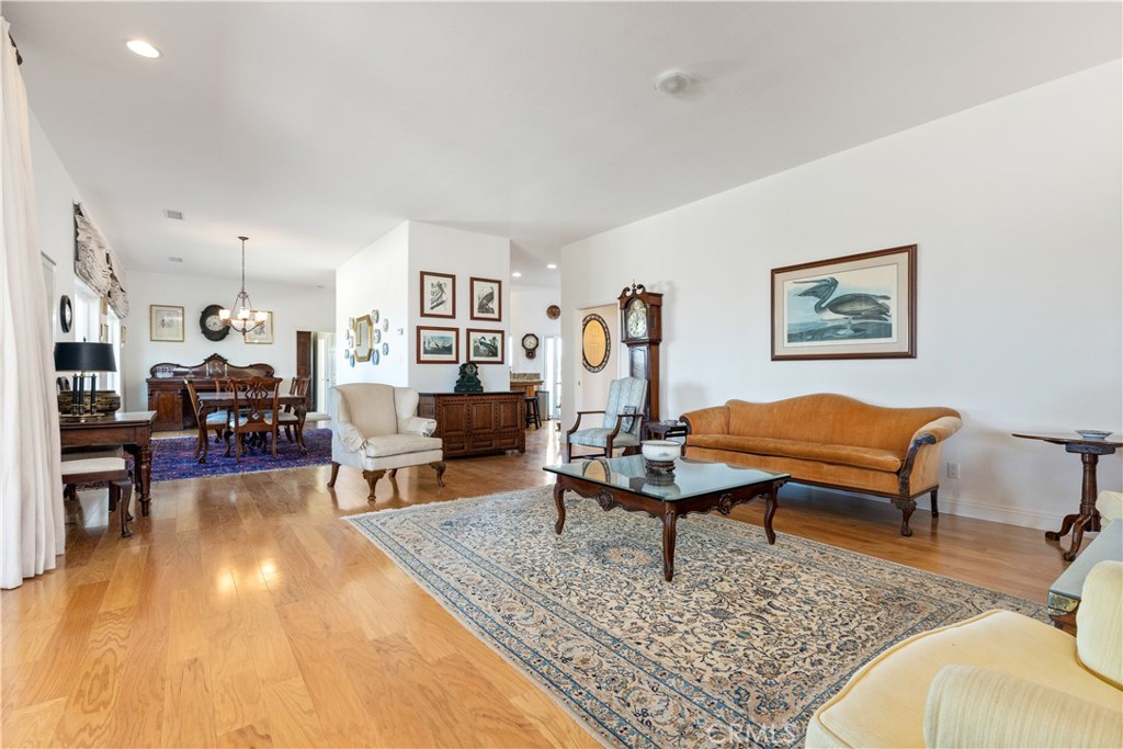 6944 Union Rd, Paso Robles, CA 93446