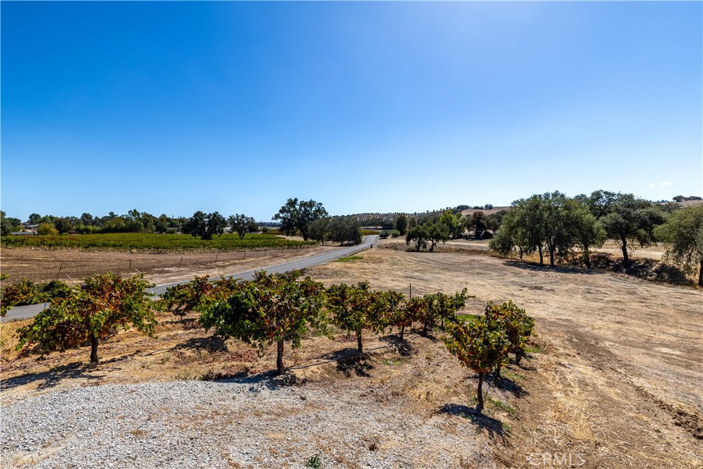 6944 Union Rd, Paso Robles, CA 93446