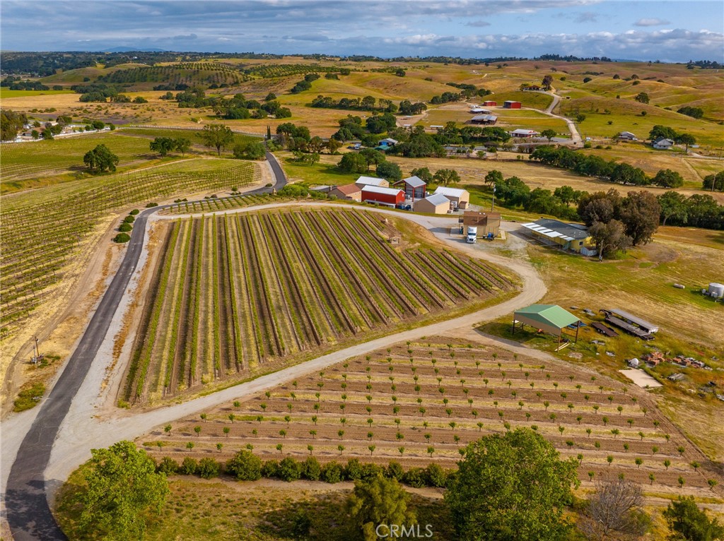 6944 Union Rd, Paso Robles, CA 93446