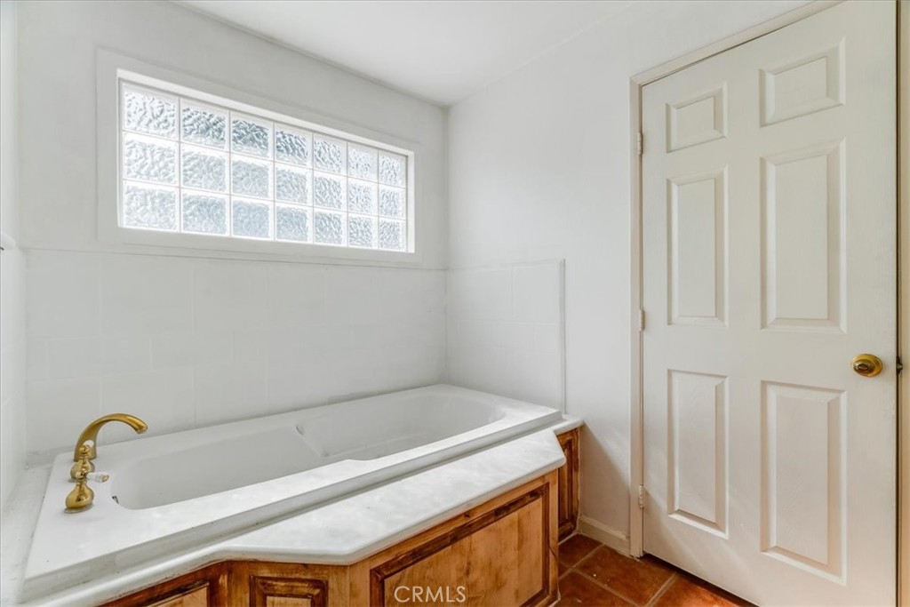 46 Lone Oak, Templeton, CA 93465