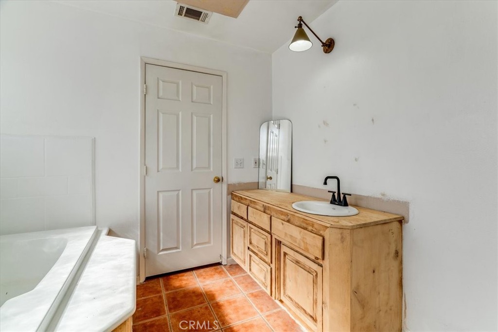 46 Lone Oak, Templeton, CA 93465